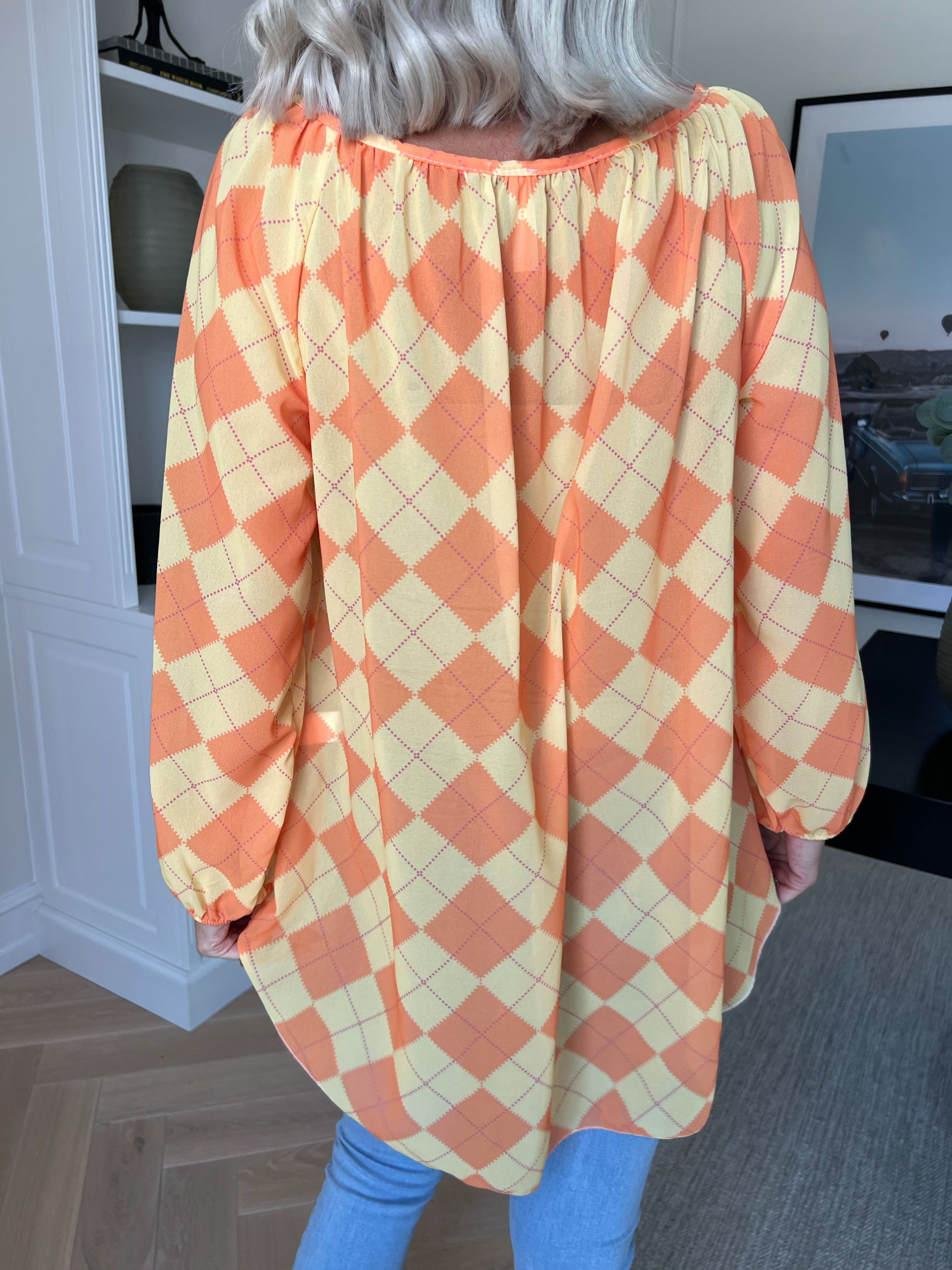 Romana - Fin ternet tunika i chiffon